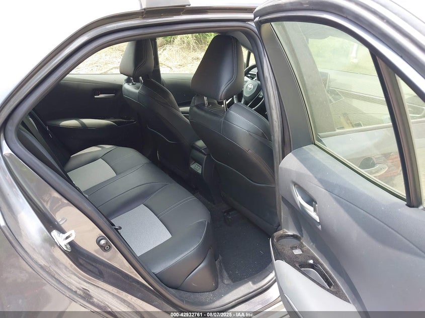 2023 TOYOTA COROLLA XSE - JTNC4MBE5P3211524