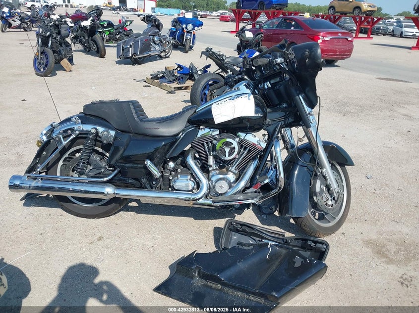 2013 Harley-Davidson Flhx Street Glide VIN: 1HD1KBM16DB624620 Lot: 42932813