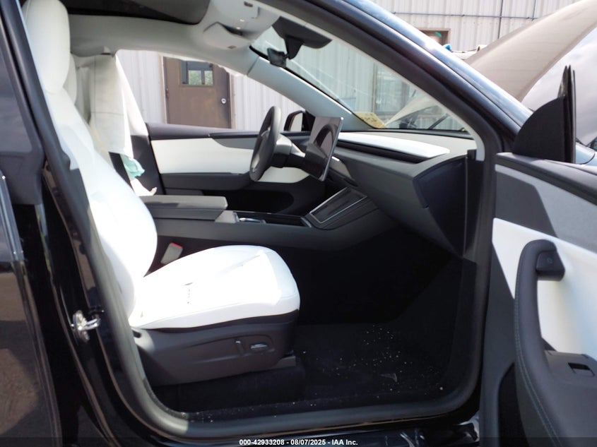 7SAYGDEE3TA397820 2026 TESLA MODEL Y photo no. 5