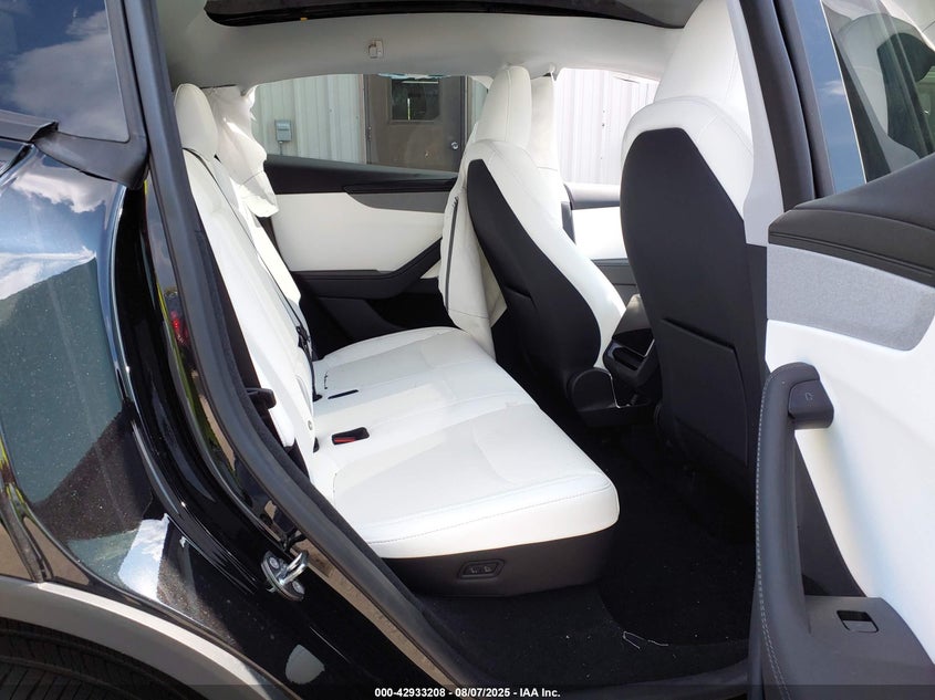 7SAYGDEE3TA397820 2026 TESLA MODEL Y photo no. 8