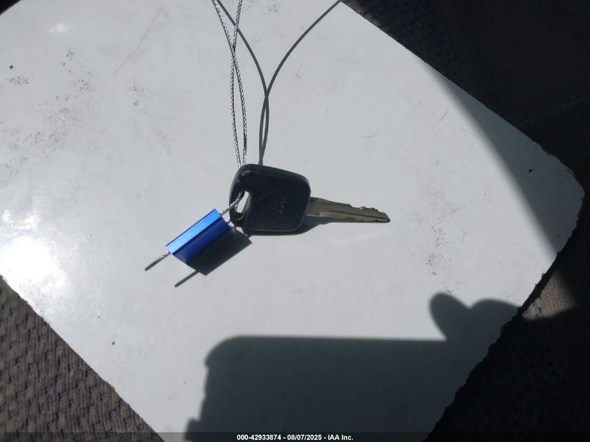 2001 Ford F-150 Lariat/Xl/Xlt VIN: 2FTPX18L01CA45044 Lot: 42933874