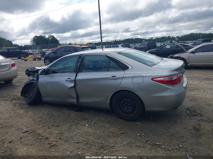 2015 Toyota Camry Le VIN: 4T1BF1FK0FU047225 Lot: 42934155