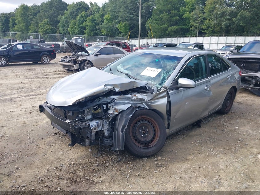 2015 Toyota Camry Le VIN: 4T1BF1FK0FU047225 Lot: 42934155