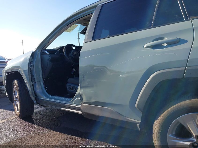 2023 Toyota Rav4 Xle VIN: JTMW1RFV8PD101059 Lot: 42934453