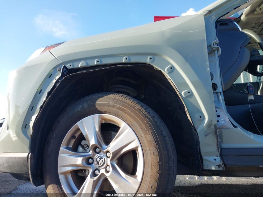 2023 Toyota Rav4 Xle VIN: JTMW1RFV8PD101059 Lot: 42934453