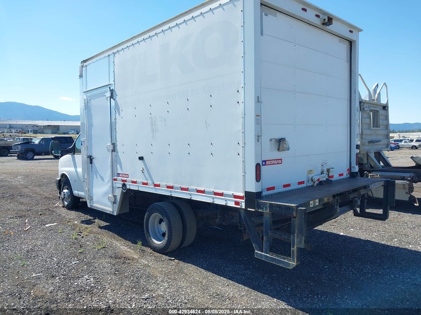 1HA3GSCG0JN002277 2018 CHEVROLET EXPRESS photo no. 3