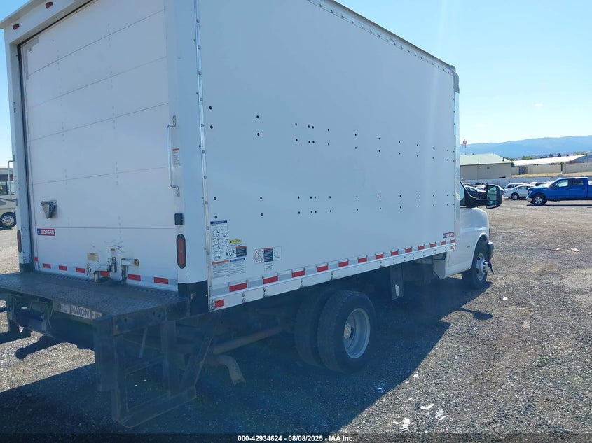 1HA3GSCG0JN002277 2018 CHEVROLET EXPRESS photo no. 4