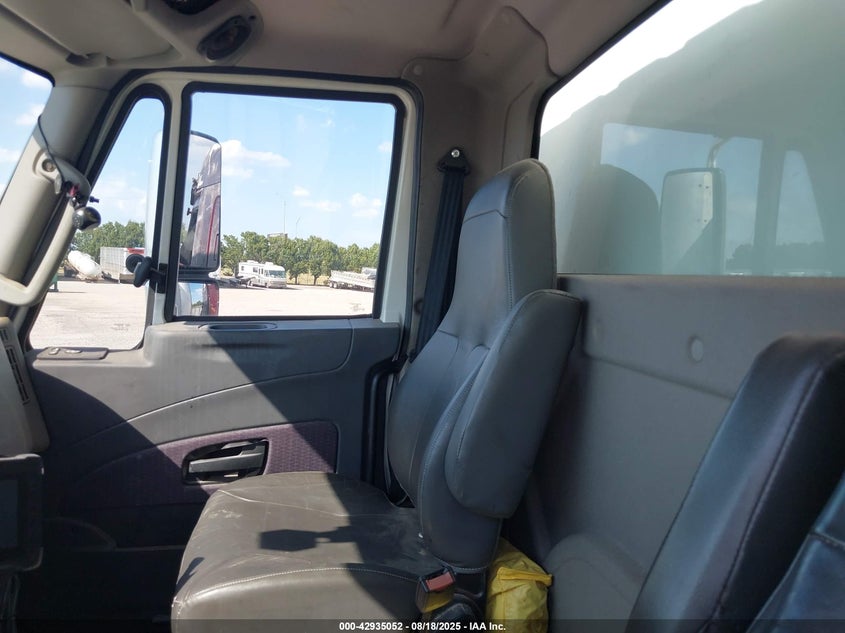 2017 International Durastar 4300 VIN: 1HTMMMMNXHH205893 Lot: 42935052