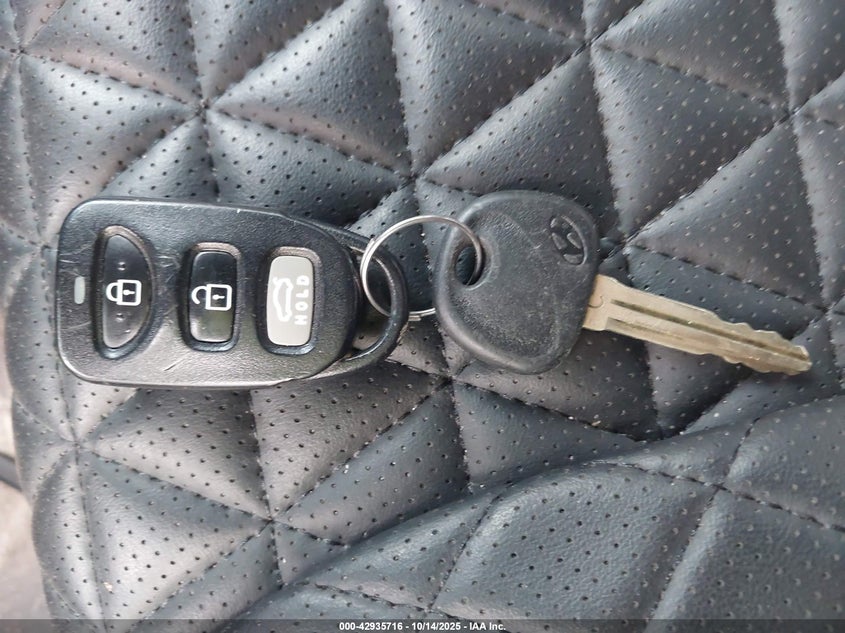 VIN KMHD84LF9KU746035 2019 HYUNDAI ELANTRA SEL