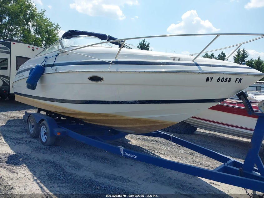 1999 CHRIS CRAFT S240