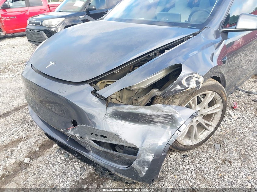 2023 TESLA MODEL Y RWD 7SAYGDED2PF940784