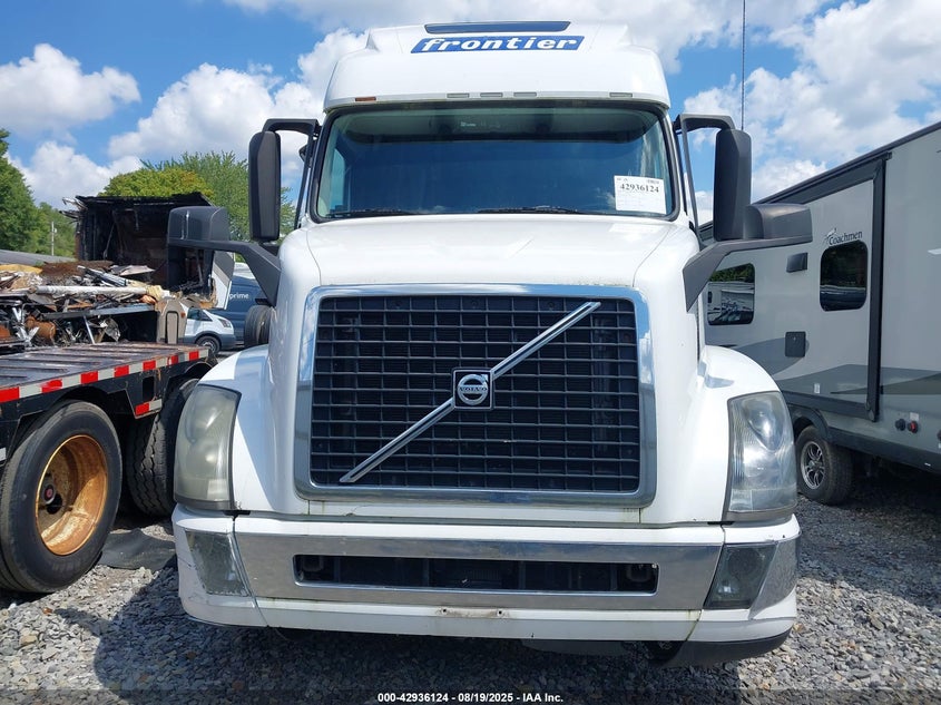 2016 Volvo Vn Vnl VIN: 4V4N99EH9GN965911 Lot: 42936124