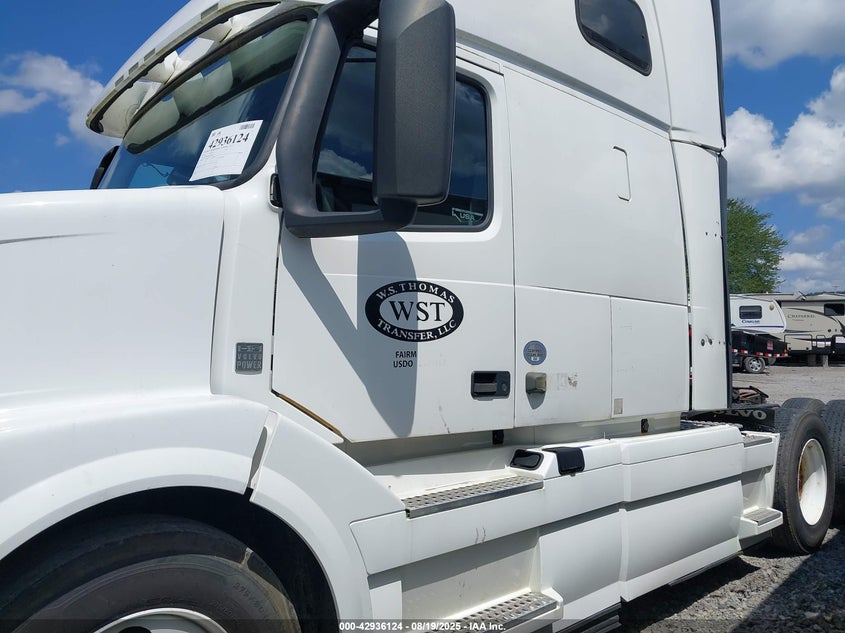 2016 Volvo Vn Vnl VIN: 4V4N99EH9GN965911 Lot: 42936124