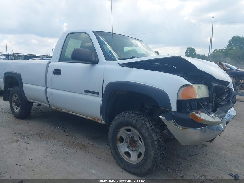 2002 GMC Sierra 2500 Standard 1GTGC24U22Z330784 photo #1