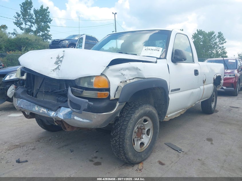 2002 GMC Sierra 2500 Standard 1GTGC24U22Z330784 photo #3