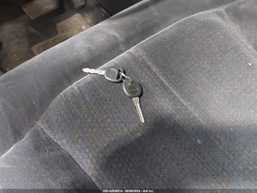 2001 Chevrolet Silverado 1500 Ls VIN: 1GCEK19V41E261494 Lot: 42936514