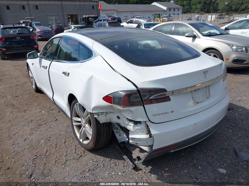 Vin: 5yjsa1h15efp38653, lot: 43430474, tesla model s p85 20143