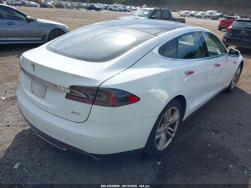 Vin: 5yjsa1h15efp38653, lot: 43430474, tesla model s p85 20144
