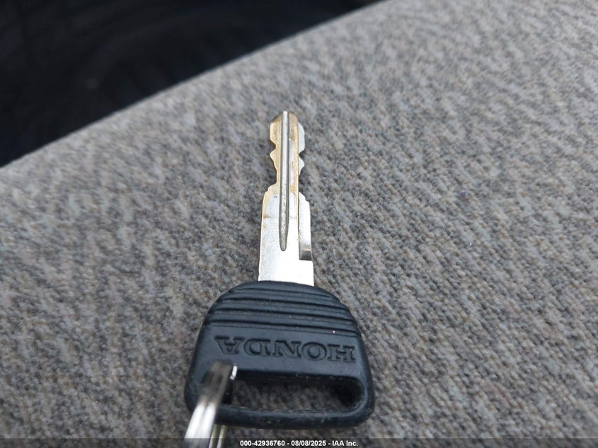 2000 Honda Civic Lx VIN: JHMEJ6677YS002160 Lot: 42936760