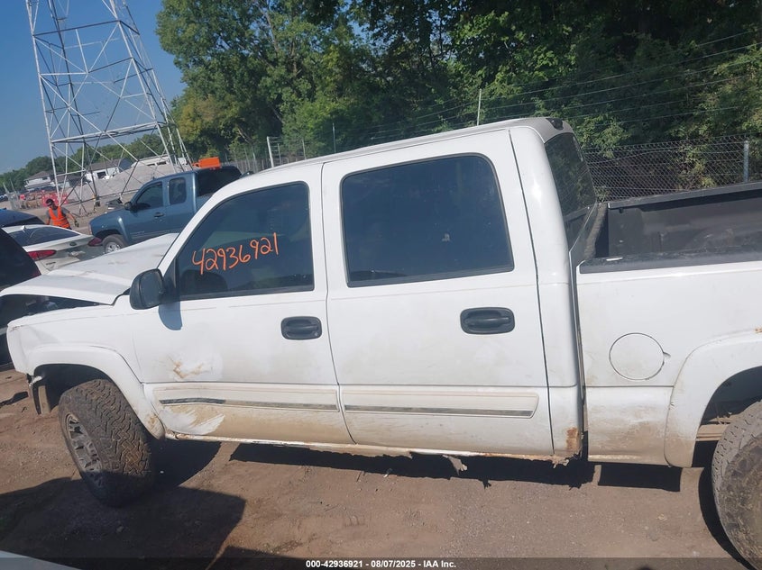 2004 Chevrolet Silverado 1500 Z71 VIN: 2GCEK13T341351457 Lot: 42936921