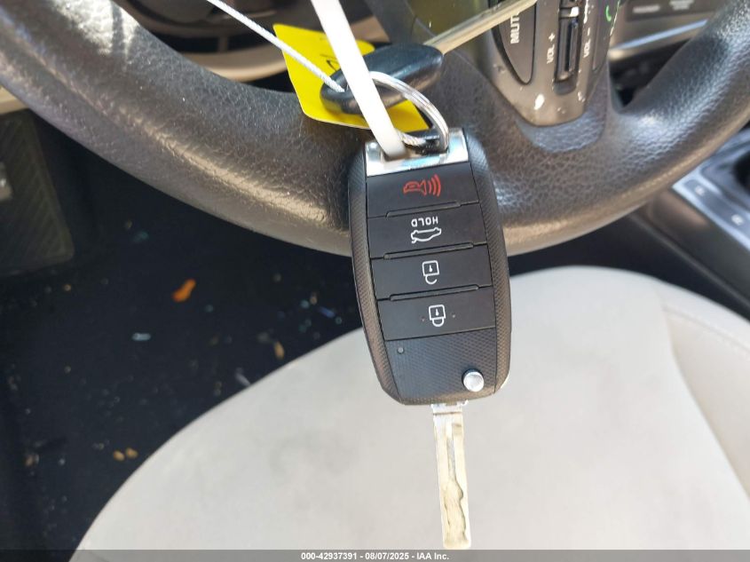 2015 Kia Optima Lx VIN: 5XXGM4A7XFG504200 Lot: 42937391