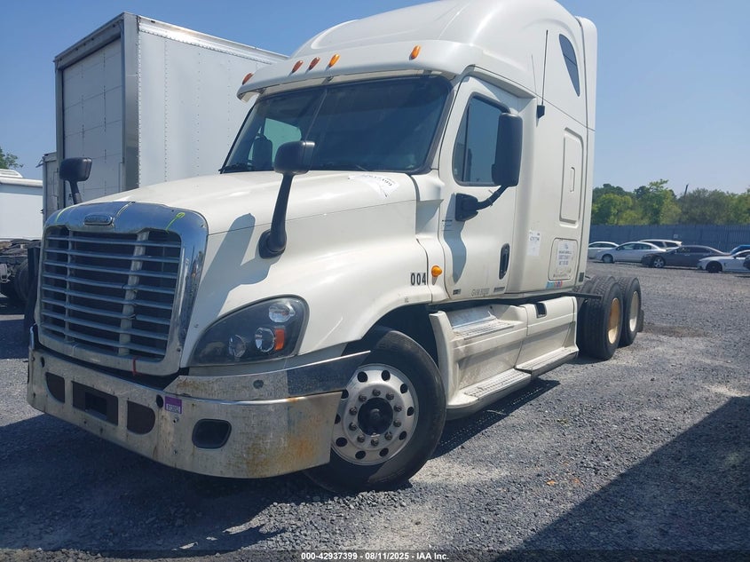 2012 Freightliner Cascadia 125