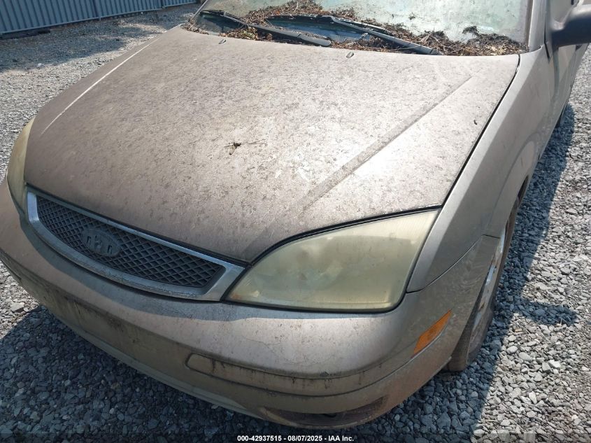 2005 Ford Focus Zx4 VIN: 1FAFP34N75W135290 Lot: 42937515