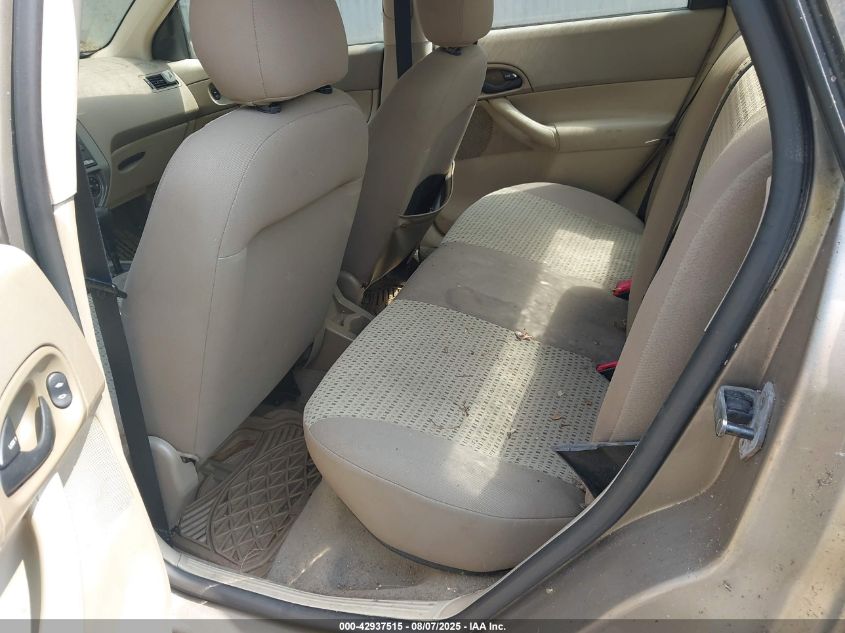 2005 Ford Focus Zx4 VIN: 1FAFP34N75W135290 Lot: 42937515