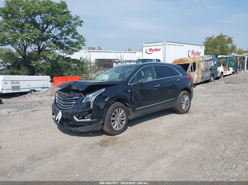 1GYKNDRS8KZ243571 2019 CADILLAC XT5 photo no. 2