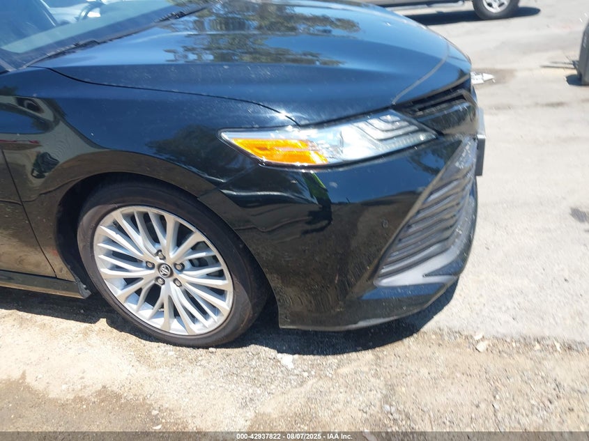 2018 Toyota Camry Le VIN: 4T1B11HK3JU022535 Lot: 42937822