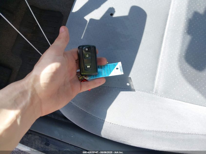 2005 Toyota Prius VIN: JTDKB20U053092699 Lot: 42938147