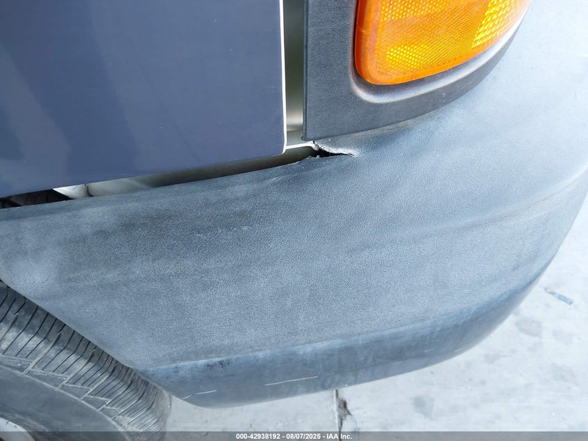 2015 Chevrolet Express 2500 Work Van VIN: 1GCWGGCF9F1163845 Lot: 42938192