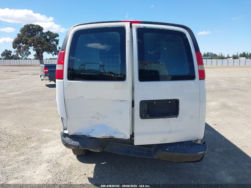 2015 Chevrolet Express 2500 Work Van VIN: 1GCWGGCF9F1163845 Lot: 42938192