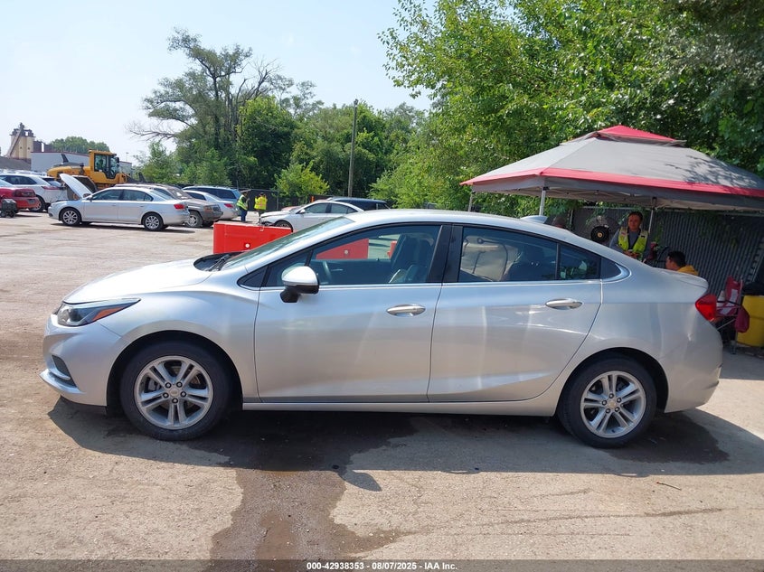 2017 CHEVROLET CRUZE LT AUTO - 3G1BE5SM2HS561689