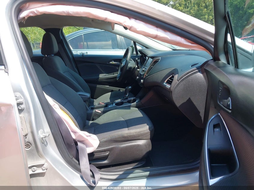 2017 CHEVROLET CRUZE LT AUTO - 3G1BE5SM2HS561689