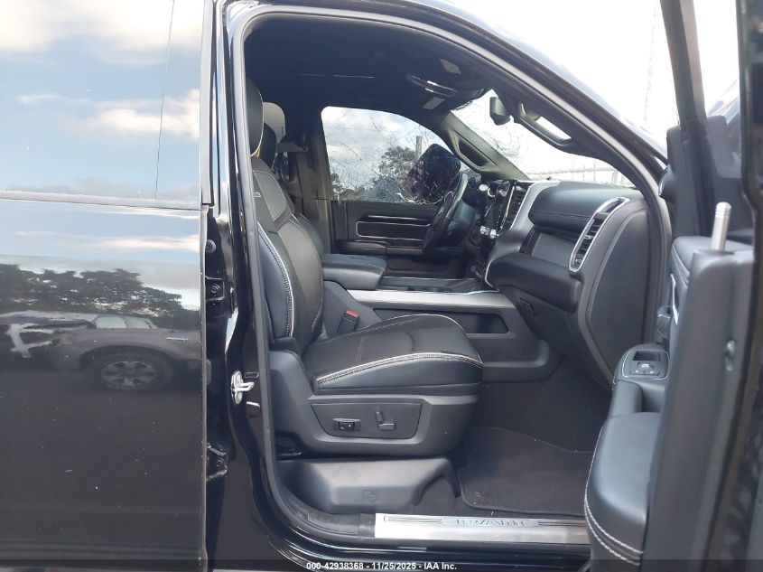 2022 Dodge Ram 3500 - 3C63RRJL8NG314683