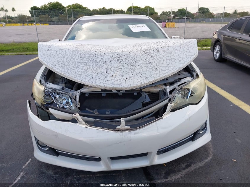 4T1BF1FKXEU452975 2014 TOYOTA CAMRY photo no. 13