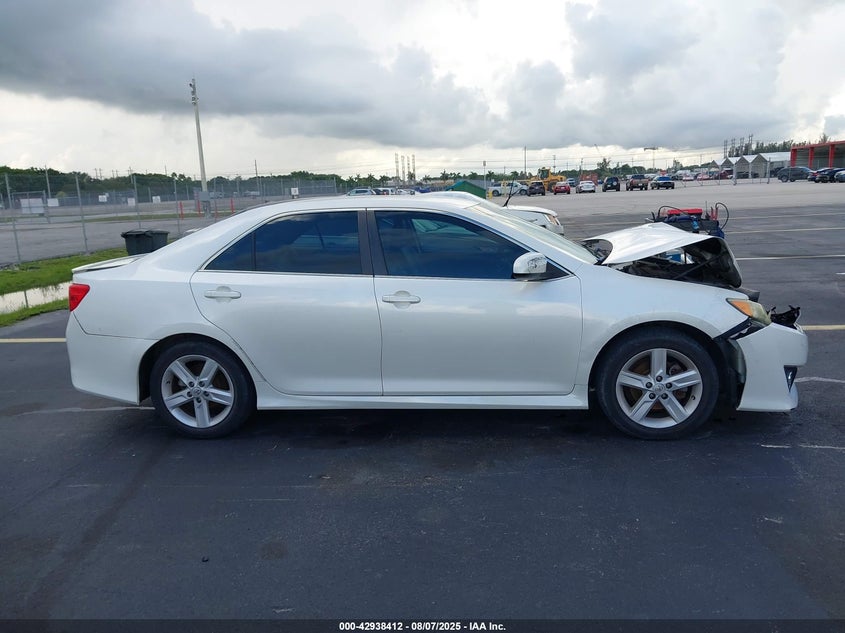 4T1BF1FKXEU452975 2014 TOYOTA CAMRY photo no. 14