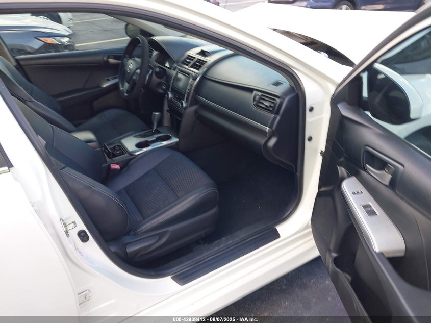 4T1BF1FKXEU452975 2014 TOYOTA CAMRY photo no. 5