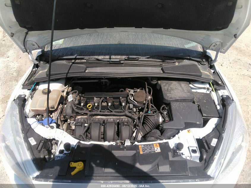 2015 FORD FOCUS SE - 1FADP3K23FL250195