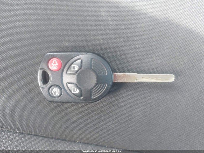 2015 FORD FOCUS SE - 1FADP3K23FL250195