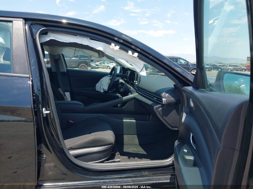 2023 Hyundai Elantra Se