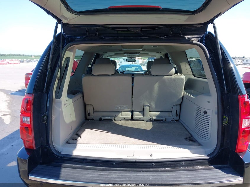 2013 CHEVROLET SUBURBAN 1500 LTZ - 1GNSKKE73DR259207