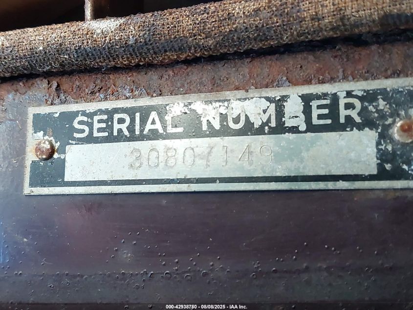 1947 Dodge 4 Door Sedan VIN: 30807149 Lot: 42938780