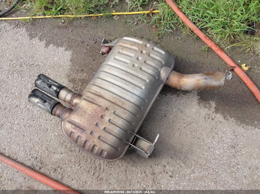 2006 BMW 325 I VIN: WBAVB13536PT10864 Lot: 42939194