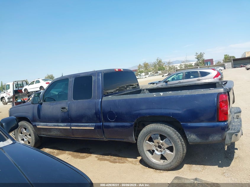 2004 Chevrolet Silverado 1500 Ls VIN: 2GCEC19T641355720 Lot: 42939231