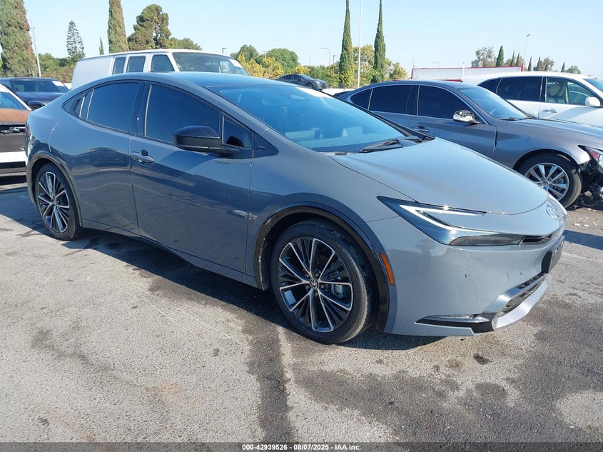 JTDACAAU5R3040282 2024 Toyota Prius Xle auction photo 1