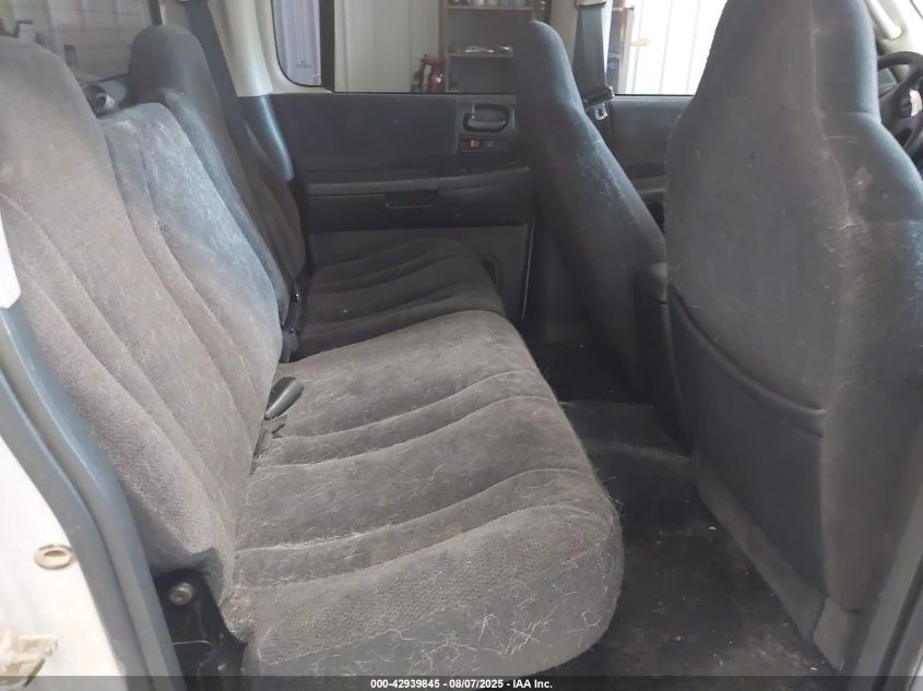 2003 Dodge Dakota Sport/Sxt VIN: 1D7HG38N43S208770 Lot: 42939845