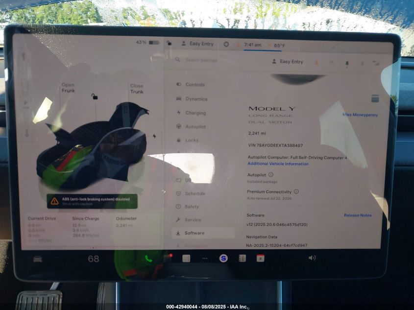 2026 Tesla Model Y - 7SAYGDEEXTA388497