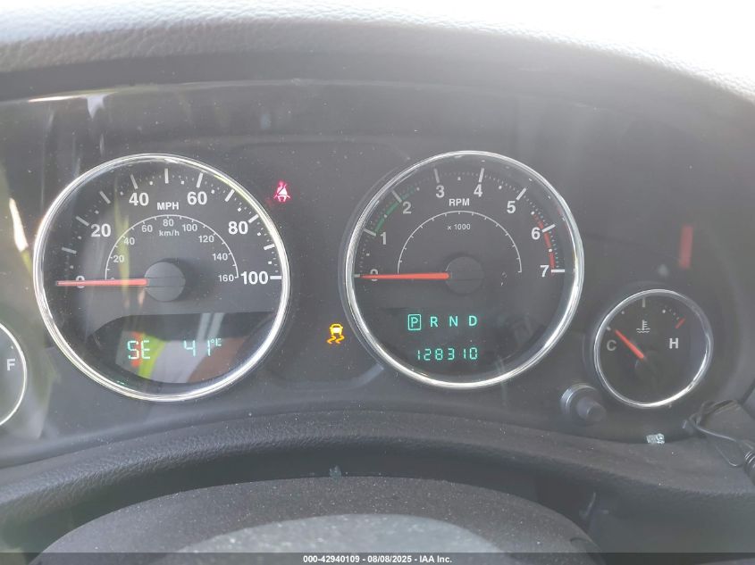 2011 Jeep Wrangler Sport VIN: 1J4AA2D1XBL636355 Lot: 42940109